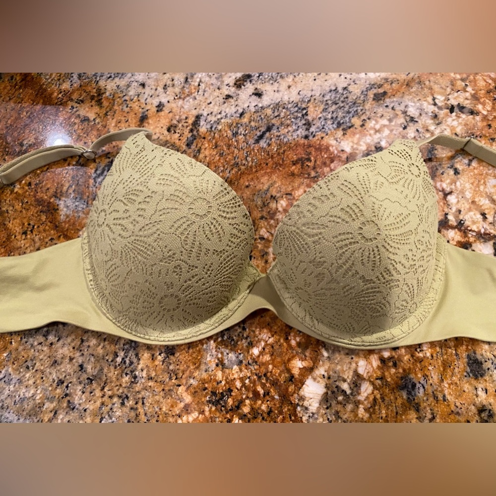 Aerie Real Sunnie push-up bra!!
